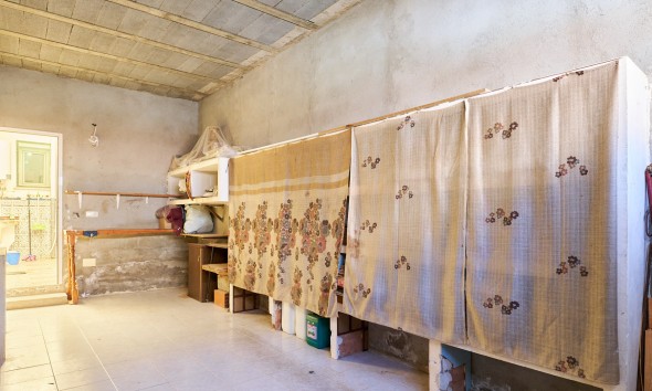 Resale - Villa / Semi-detached Villa - Turre