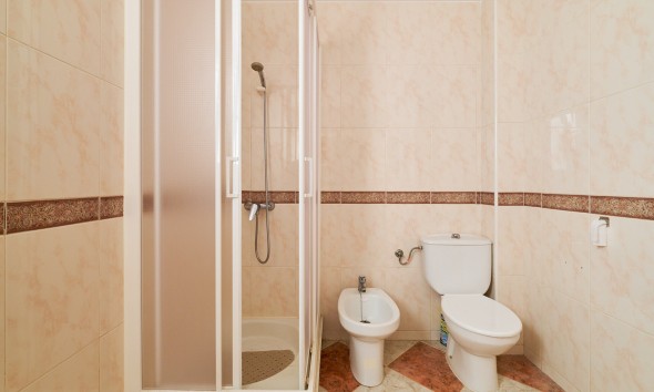 Resale - Villa / Semi-detached Villa - Turre