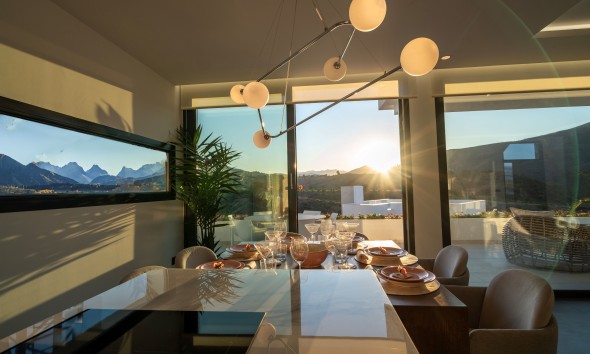 Neue Gebäude - Villa / Doppelhaushälfte - Mijas