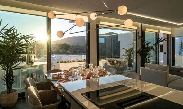 Neue Gebäude - Villa / Doppelhaushälfte - Mijas