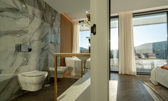 Neue Gebäude - Villa / Doppelhaushälfte - Mijas