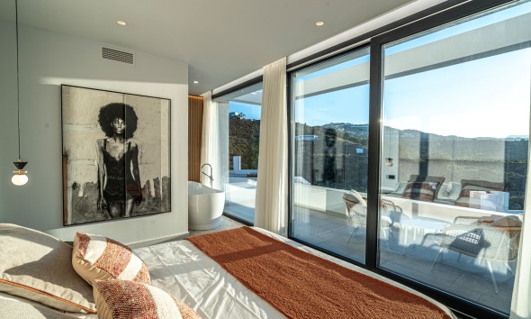 Neue Gebäude - Villa / Doppelhaushälfte - Mijas