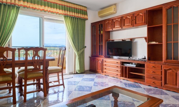 Resale - Apartment / flat - Turre