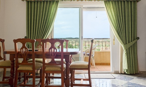 Resale - Apartment / flat - Turre