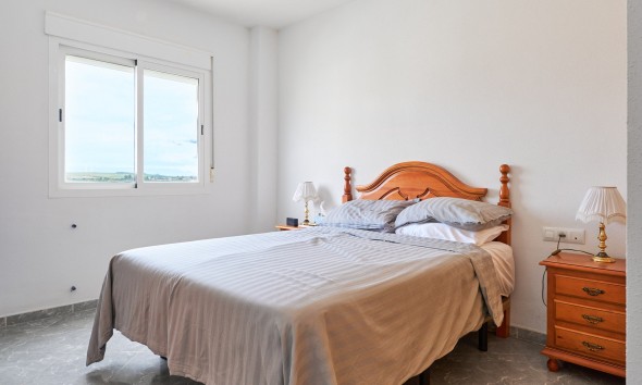 Resale - Apartment / flat - Turre