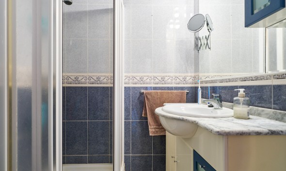 Resale - Apartment / flat - Turre