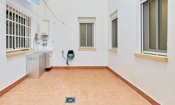 Resale - Apartment / flat - Turre