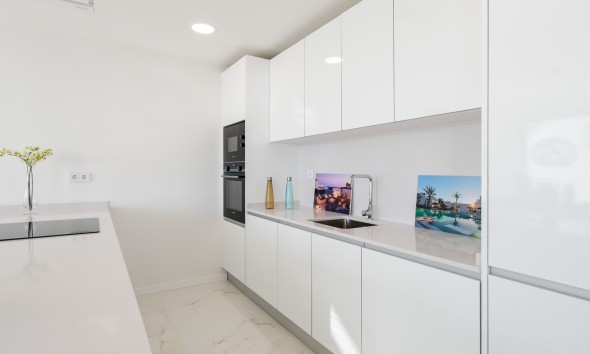 Obra nueva - Apartamento / piso - Estepona