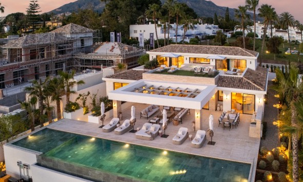 New Build - Villa / Semi-detached Villa - Marbella