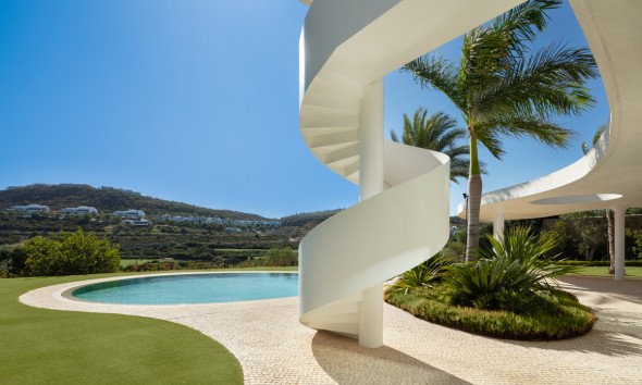 Neue Gebäude - Villa / Doppelhaushälfte - Casares