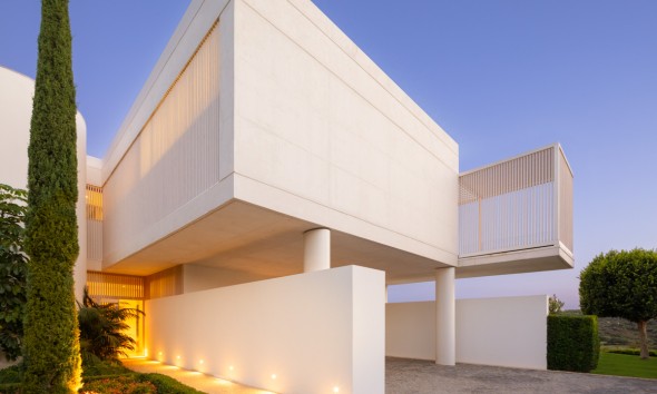 Neue Gebäude - Villa / Doppelhaushälfte - Casares