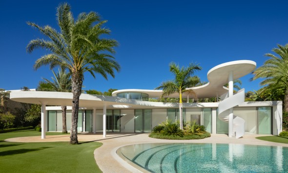 New Build - Villa / Semi-detached Villa - Casares