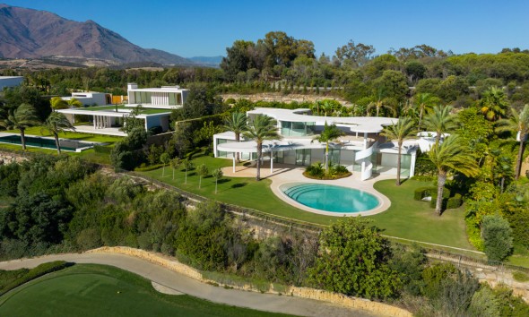 New Build - Villa / Semi-detached Villa - Casares