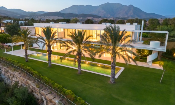 New Build - Villa / Semi-detached Villa - Casares