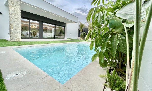 Neue Gebäude - Einfamilienhaus - Molina de Segura