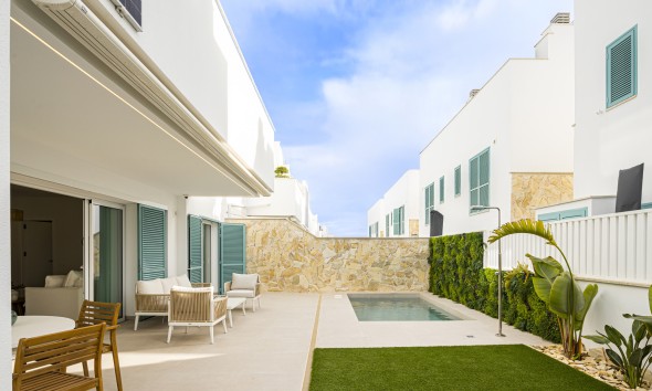 Neue Gebäude - Flach gelegener Bungalow - Pilar de la Horadada