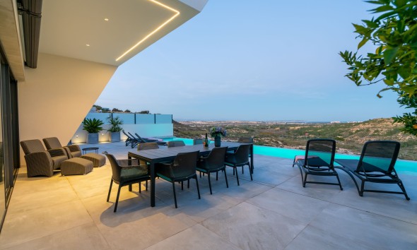 Obra nueva - Villa / Chalet - Rojales