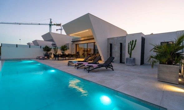 Obra nueva - Villa / Chalet - Rojales