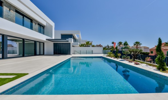 Obra nueva - Villa / Chalet - Finestrat