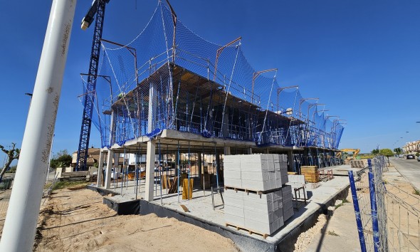 Obra nueva - Villa / Chalet - Torre de la Horadada