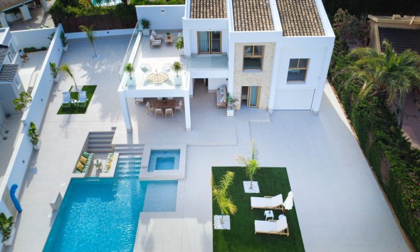 Obra nueva - Villa / Chalet - Orihuela Costa