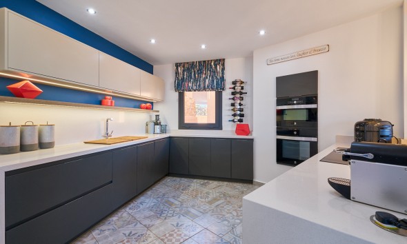 Resale - Villa / Semi-detached Villa - Turre