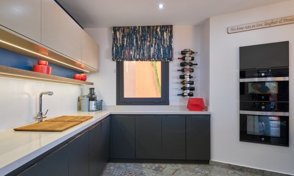 Resale - Villa / Semi-detached Villa - Turre