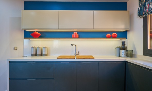 Modern renovated kitchen with built-in furniture in a detached villa in Sierra Cabrera, Almería.