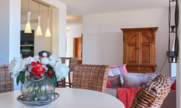 Resale - Villa / Semi-detached Villa - Turre