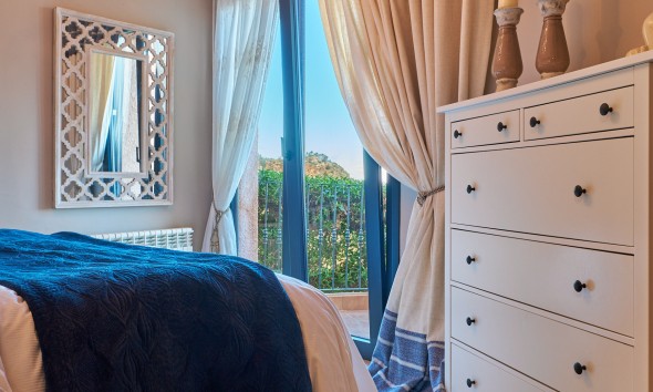 Resale - Villa / Semi-detached Villa - Turre