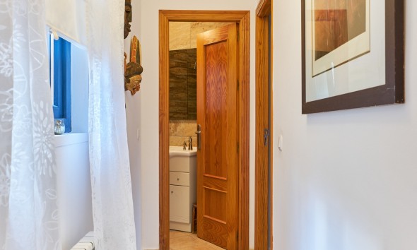 Resale - Villa / Semi-detached Villa - Turre