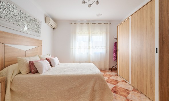 Revente - Maison mitoyenne - Turre