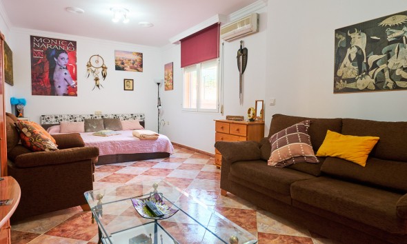 Revente - Maison mitoyenne - Turre