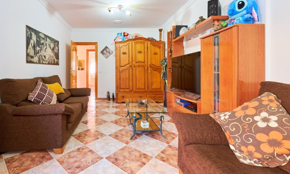 Revente - Maison mitoyenne - Turre