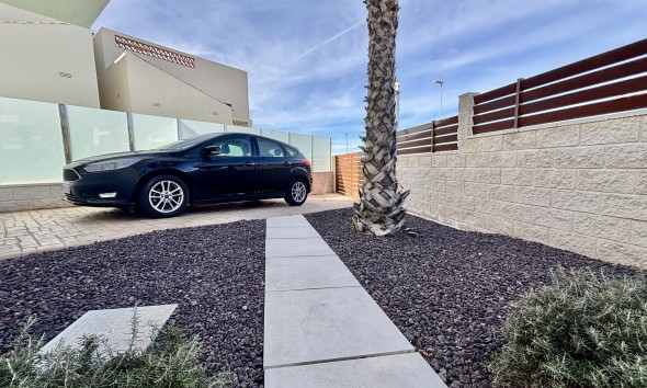 Obra nueva - Unifamiliar - Benijófar