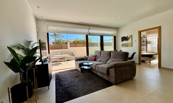 Obra nueva - Unifamiliar - Benijófar