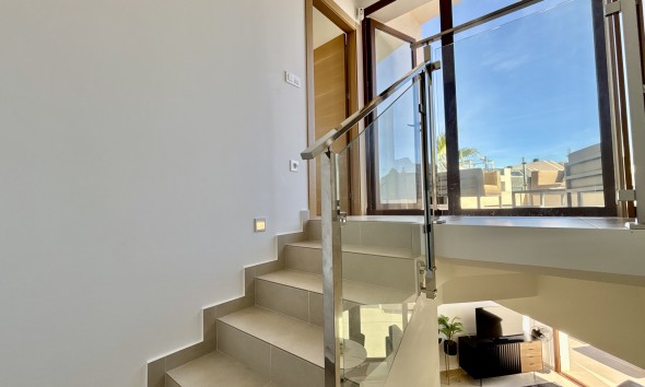 Obra nueva - Unifamiliar - Benijófar