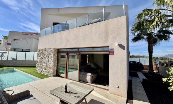 Obra nueva - Unifamiliar - Benijófar