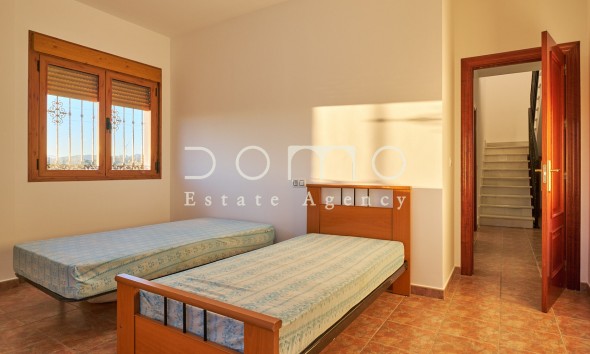 Long Term Rental - Villa / Semi-detached Villa - Tijola