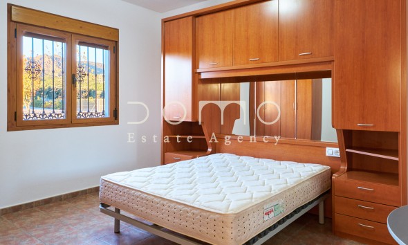 Long Term Rental - Villa / Semi-detached Villa - Tijola