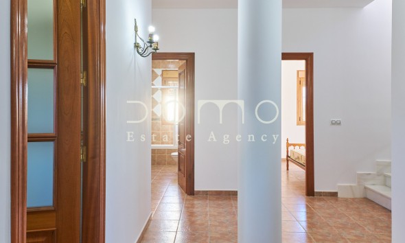 Long Term Rental - Villa / Semi-detached Villa - Tijola