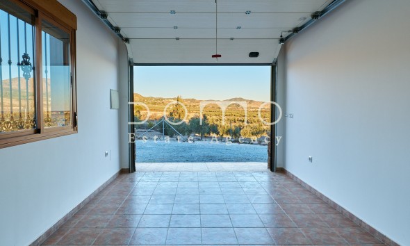 Long Term Rental - Villa / Semi-detached Villa - Tijola