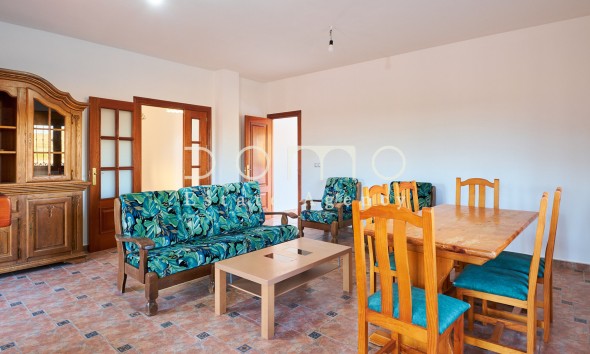 Long Term Rental - Villa / Semi-detached Villa - Tijola