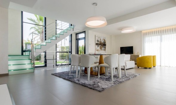 Obra nueva - Villa / Chalet - Orihuela