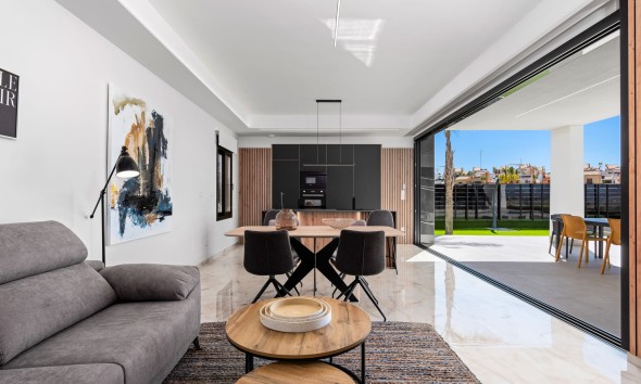 Obra nueva - Unifamiliar - La Finca Golf