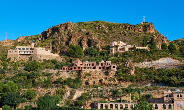 Neue Gebäude - Villa - Turre