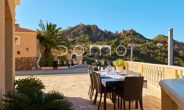 Resale - Villa / Semi-detached Villa - Turre - Sierra Cabrera