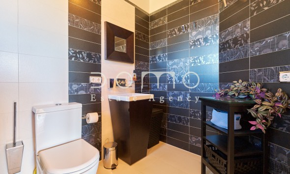 Resale - Villa / Semi-detached Villa - Turre - Sierra Cabrera