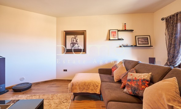 Resale - Villa / Semi-detached Villa - Turre - Sierra Cabrera