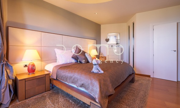 Resale - Villa / Semi-detached Villa - Turre - Sierra Cabrera